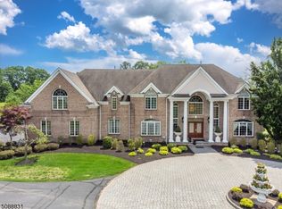 11B Hickory Dr, Chester, NJ 07930