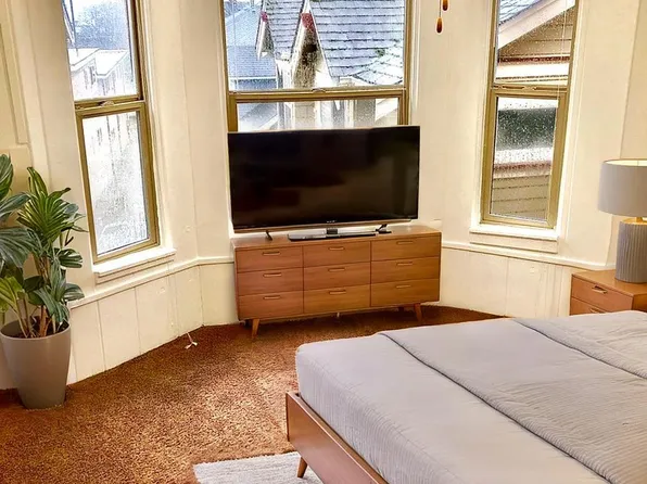 Kerry Park Apartments, 1420 4th Ave W APT 305, Seattle, WA 98119