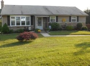 3017 Faith Ln, Red Lion, PA 17356