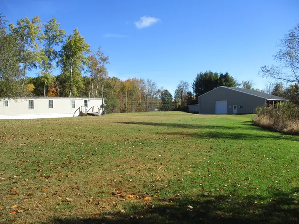 4512 E Stanton Rd, Stanton, MI 48888