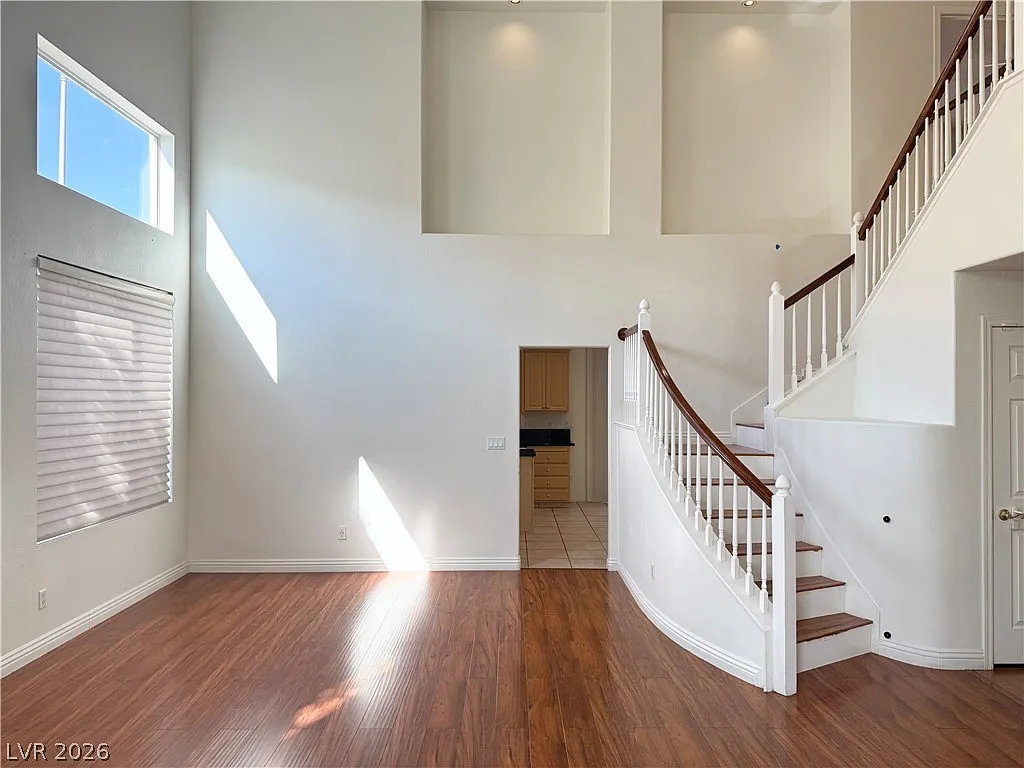5 bed, 3.0 bath, 2625 sqft, $2,785 — Photo 4
