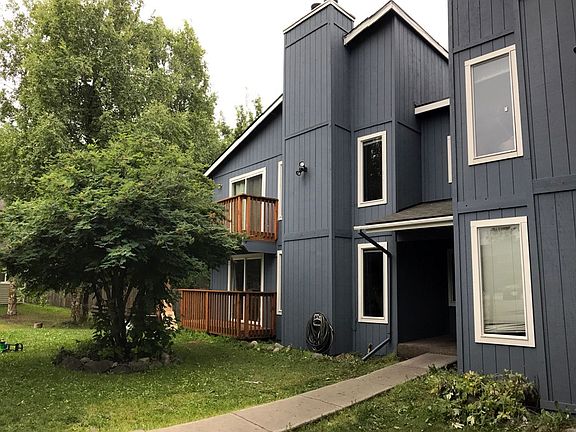 4th image of 6100 E 41st Ct APT 2