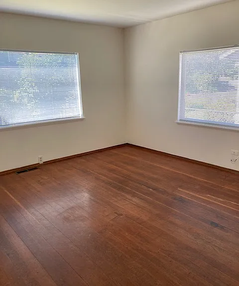 1812 SW Dawson St — Photo 2