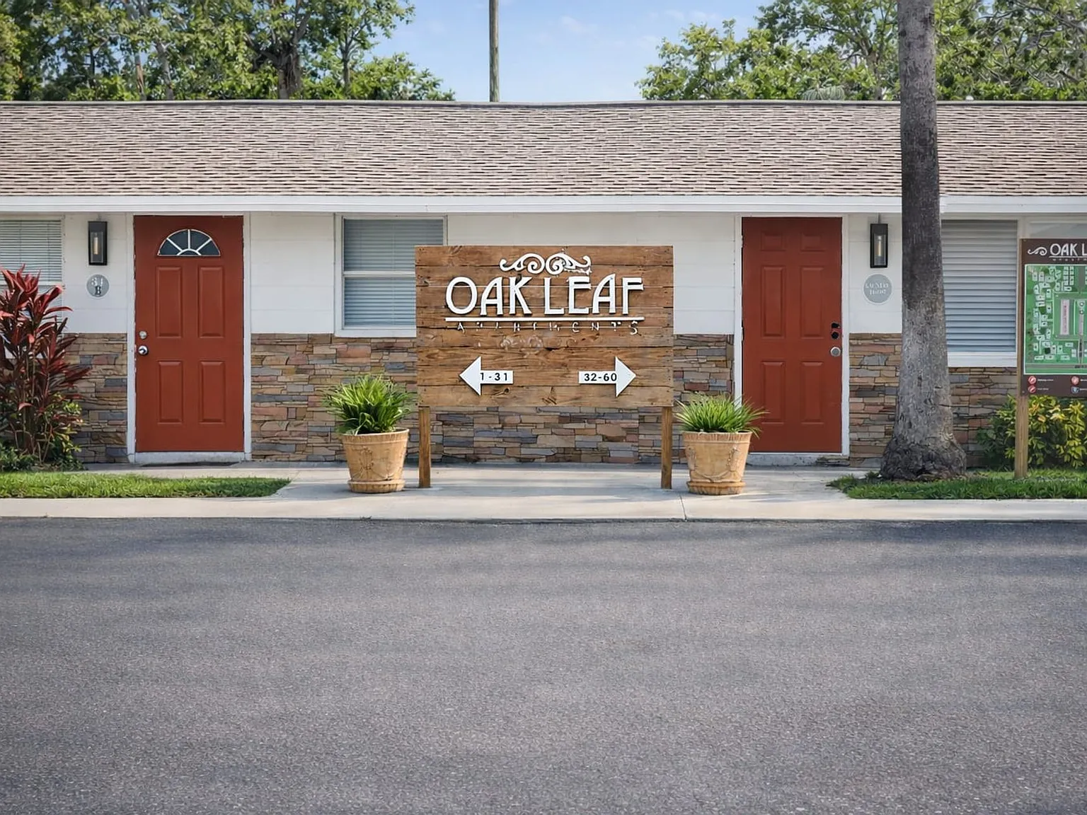 Oak Leaf Apartments — Photo 1