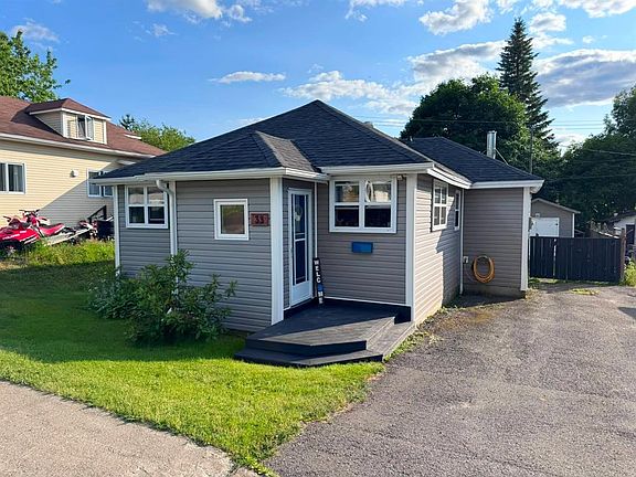 2nd image of 33 Beaumont Avenue