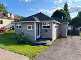 33 Beaumont Ave, Grand Falls Windsor, NL A2A1Z8