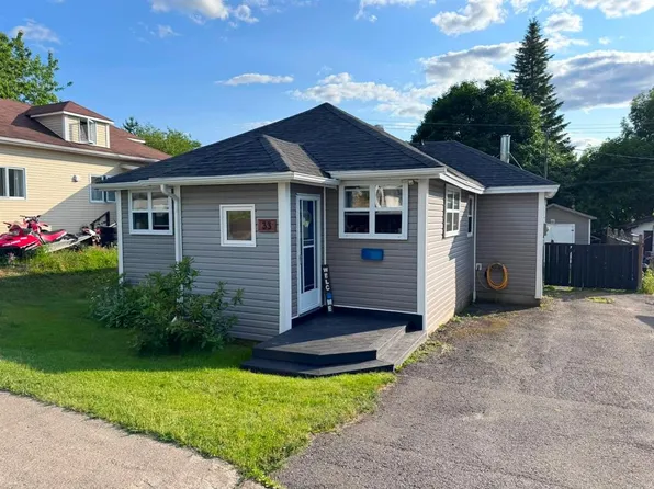 33 Beaumont Avenue, Grand Falls-Windsor, NL A2A1Z8