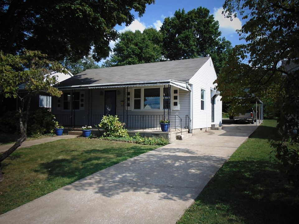 1st image of 1016 NE Oglewood Ave