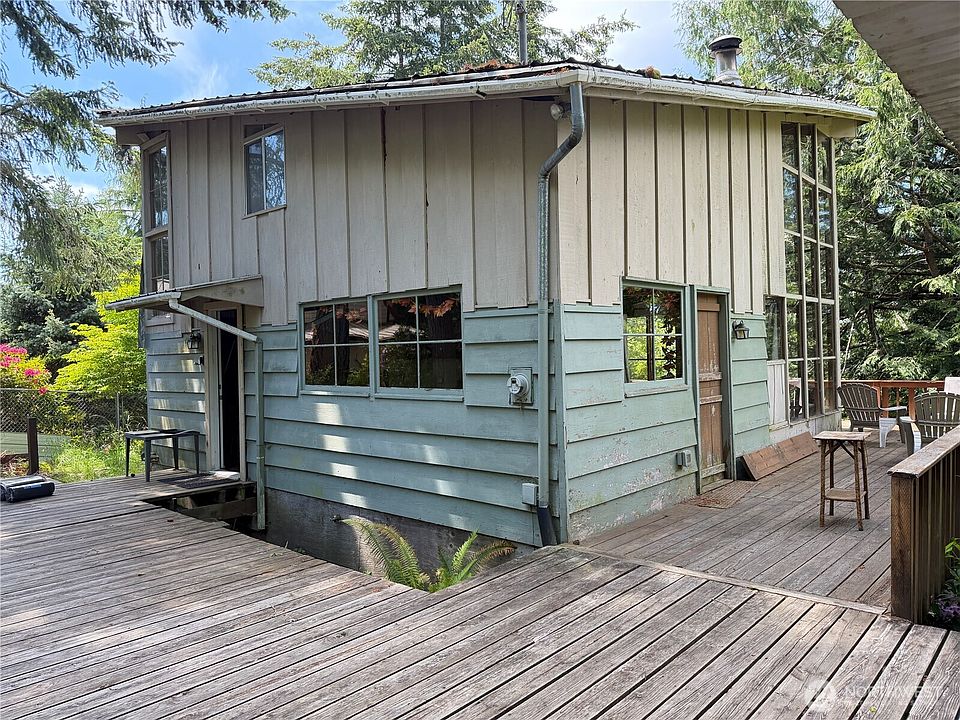 1st image of 1114 E Madrona Boulevard NW