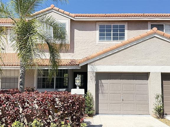 2nd image of 20951 Via Oleander APT C