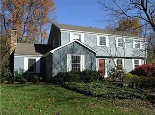 2725 Bristol Ct, Allison Park, PA 15101