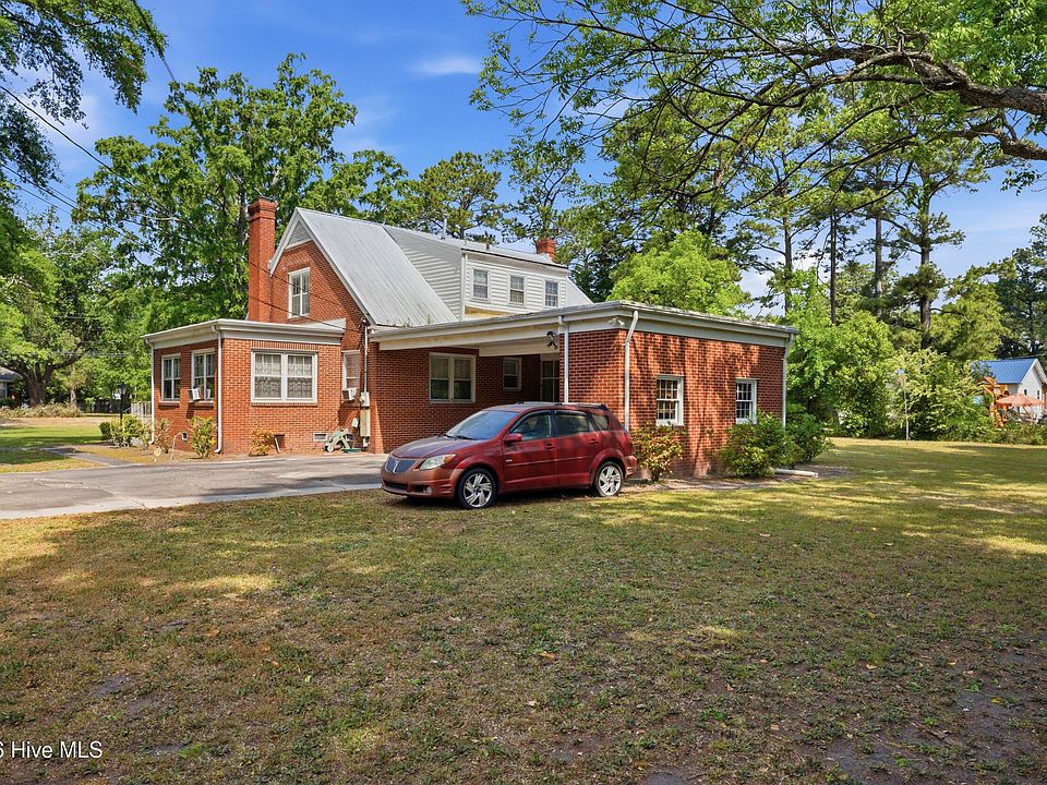 43rd image of 609 S Main Street