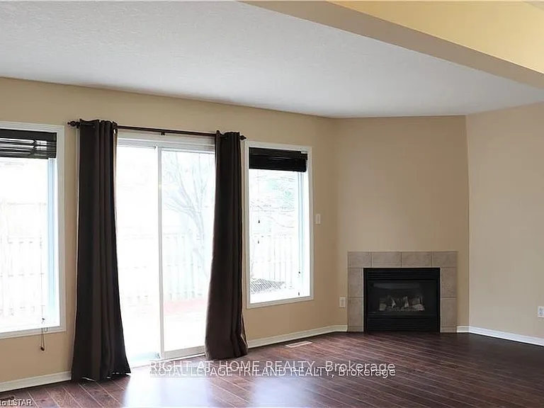 709 Silversmith St — Photo 5