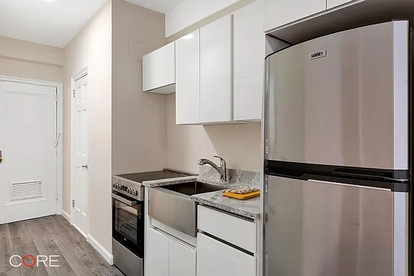 Rented by CORE | media 8