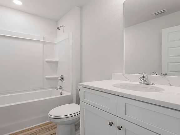 2nd image of 3151 Rachel Pl