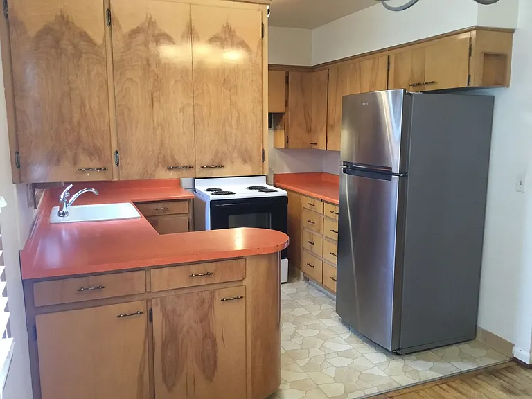 5299 N Harvard St — Photo 7