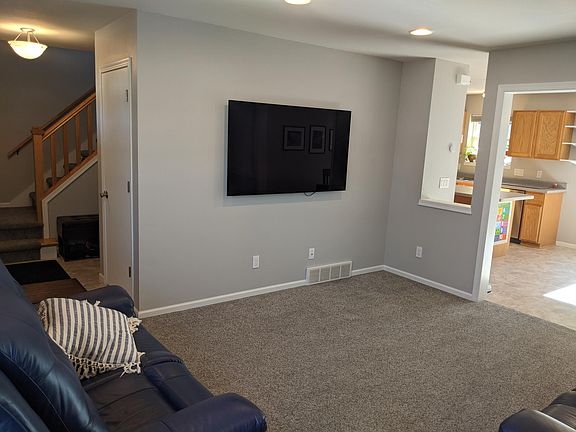 3rd image of 7825 Twinflower Dr