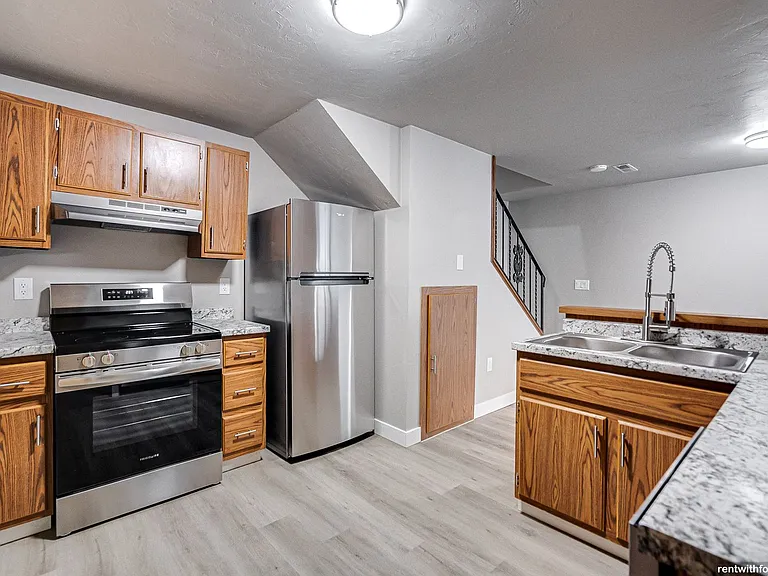 Meadow View East — Photo 91