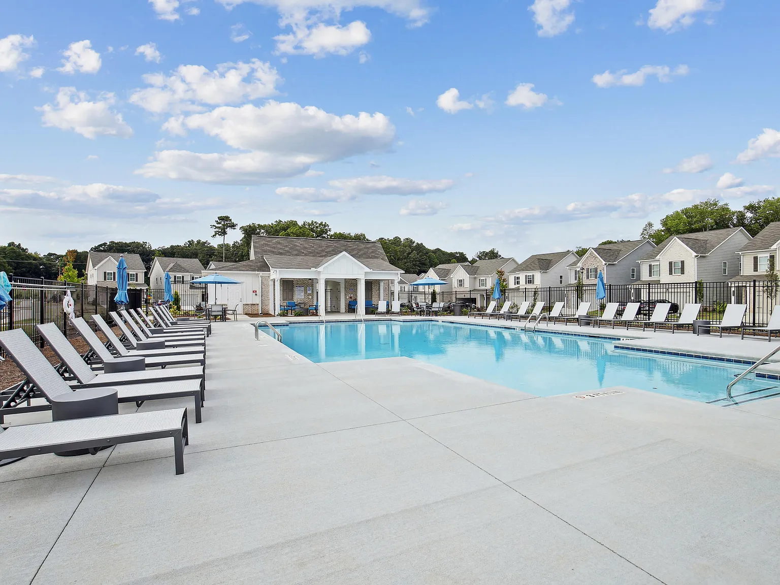West Oak Trace — Photo 2