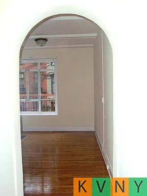 Rented by KVNY Soho | media 5