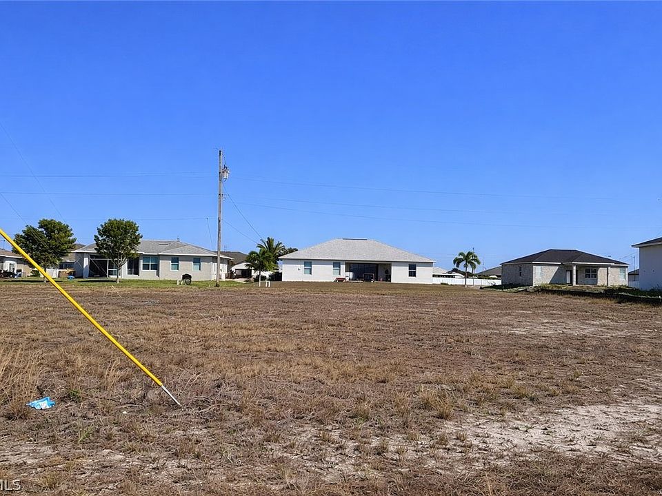 1st image of 929 Nelson Rd N