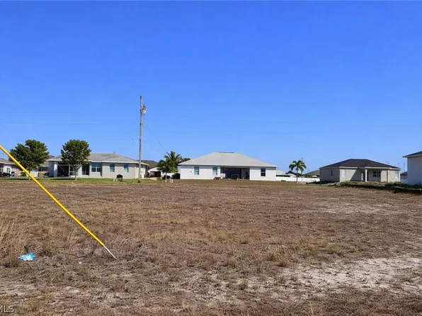929 Nelson Rd N, Cape Coral, FL 33993