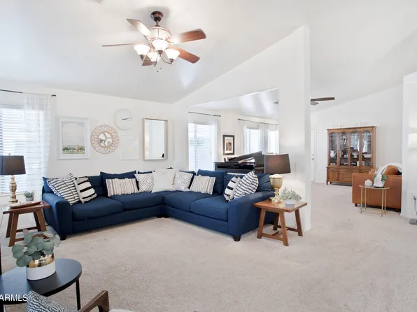 2054 E CATCLAW Street, Gilbert, AZ 85296