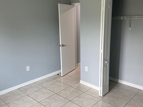 5th image of 658 Caribou Ct