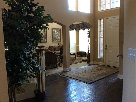3rd image of 4208 Mesa Dr