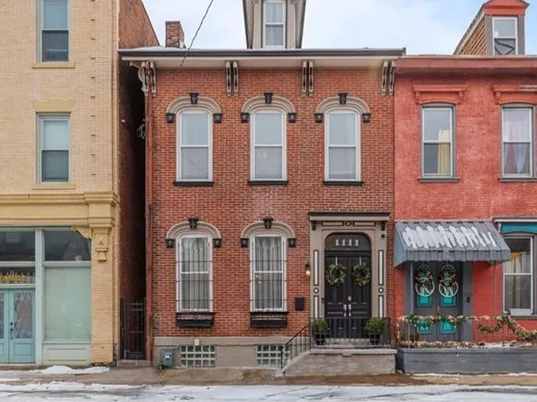 1111 Liverpool St, Pittsburgh, PA 15233