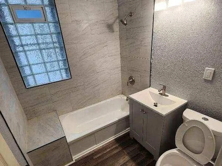 2031 N 37th St #2 — Photo 5
