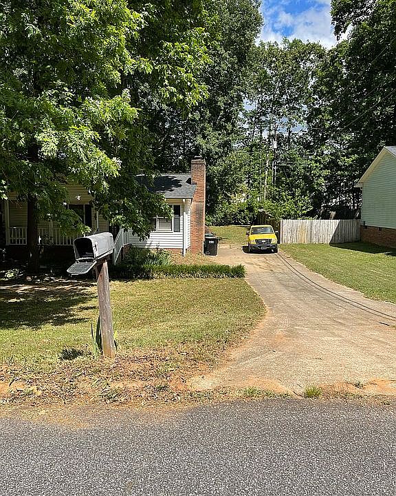 1st image of 508 Willow Branch Dr