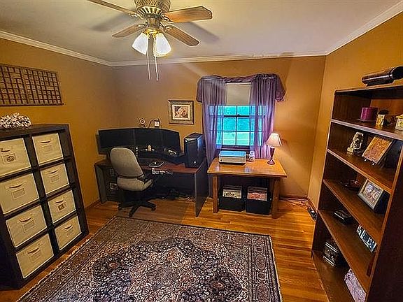 5th image of 10012 Lydia Ave