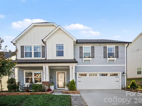 122 Divot Ln, Statesville, NC 28677