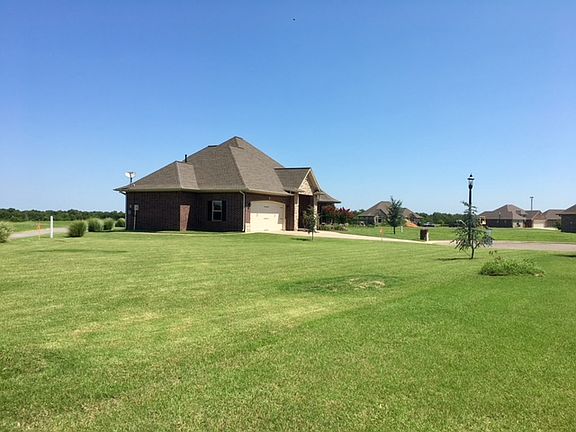S side of Lot looking NNW