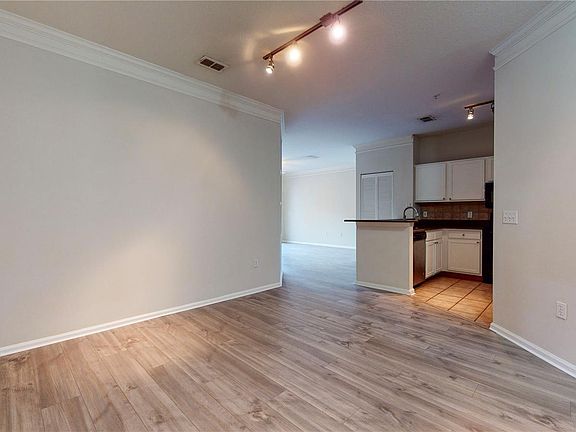2nd image of 4207 S Dale Mabry Hwy Unit 3110