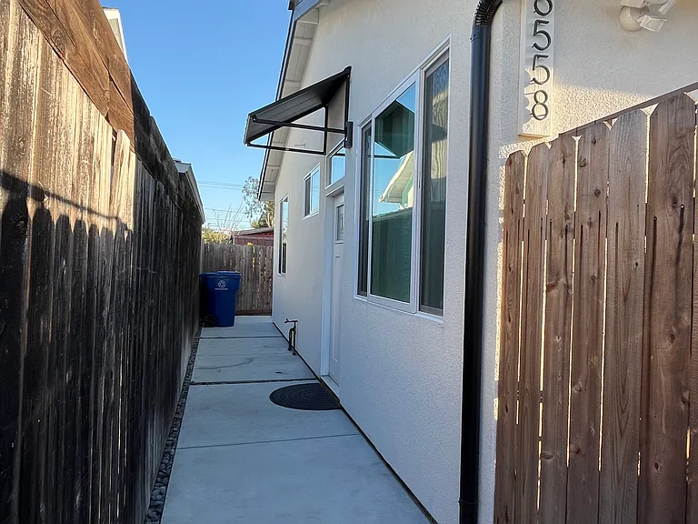 6558 Walt St — Photo 3