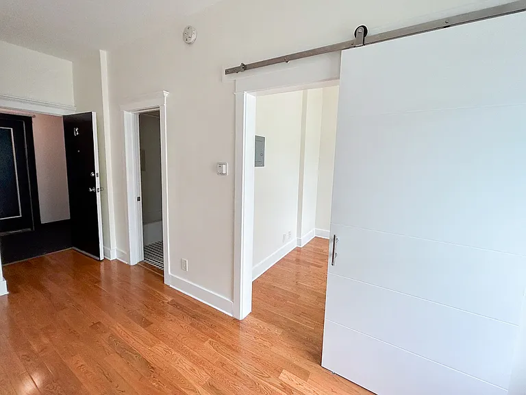 4440 Burns Ave #17 — Photo 6
