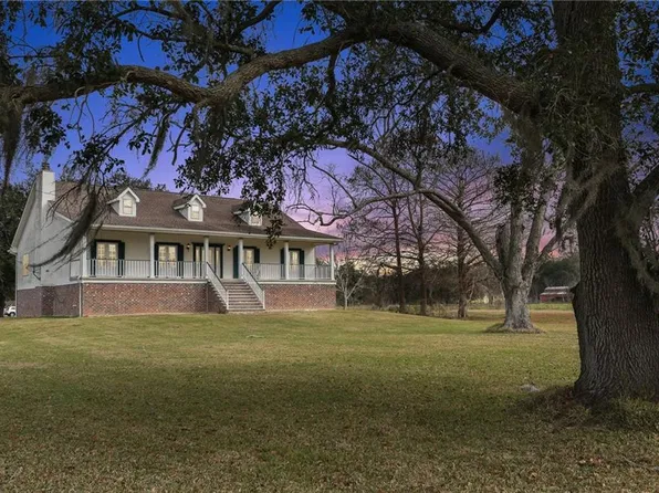 3109 Bayou Rd, Saint Bernard, LA 70085