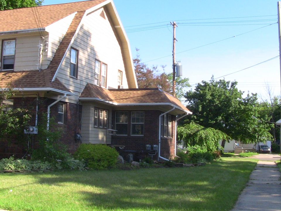 1st image of 604 E Mount Hope Ave