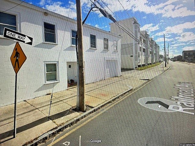 1st image of 5 Railroad Ave