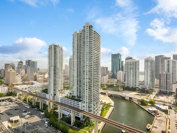 185 SW 7th St, Miami, FL