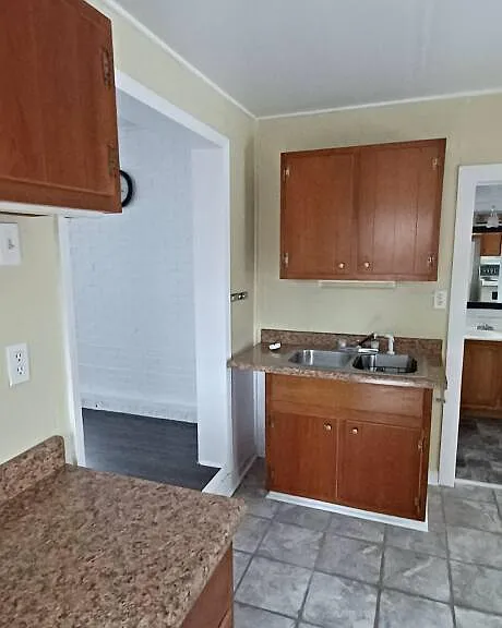 312 S Mulberry St — Photo 6