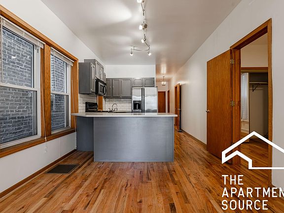 2nd image of 2110 N Oakley Ave #175ge34ct