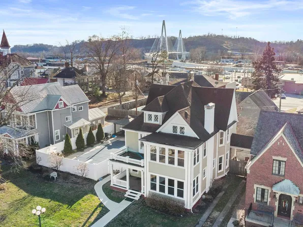 618 S 5th St, Ironton, OH 45638