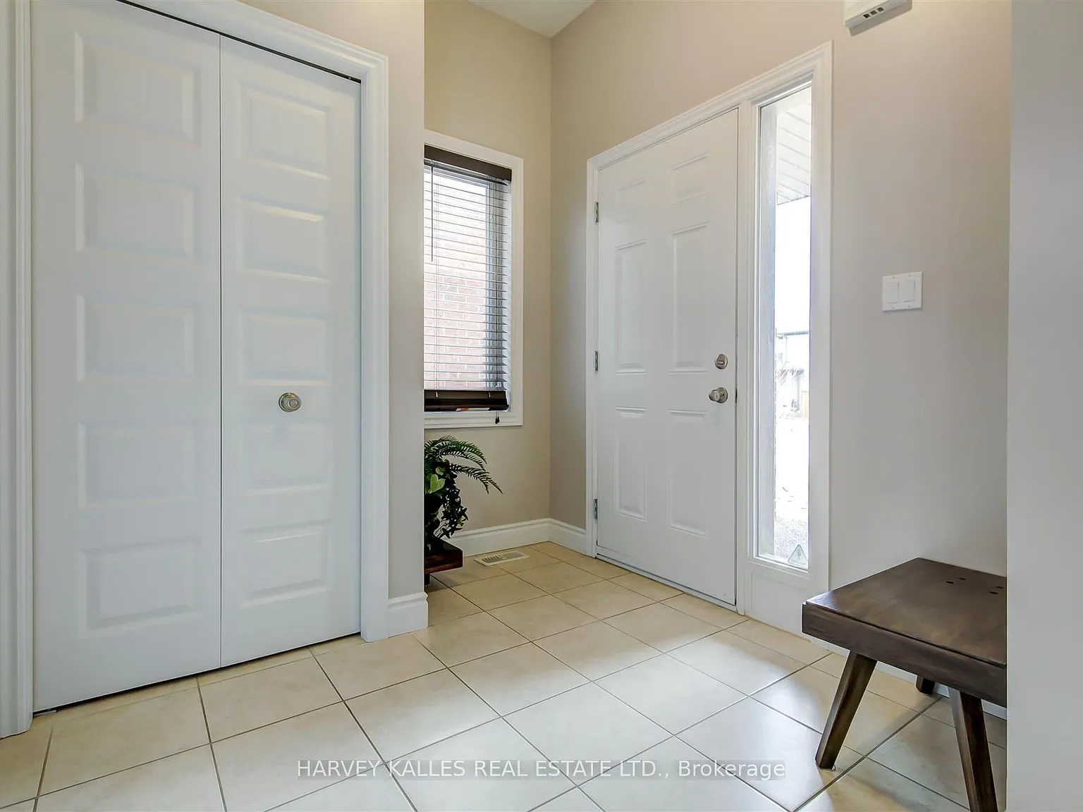 3 bed, $4,000 — Photo 4