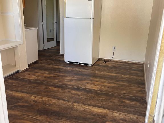 2nd image of 4838 Nottingham Forest Ln
