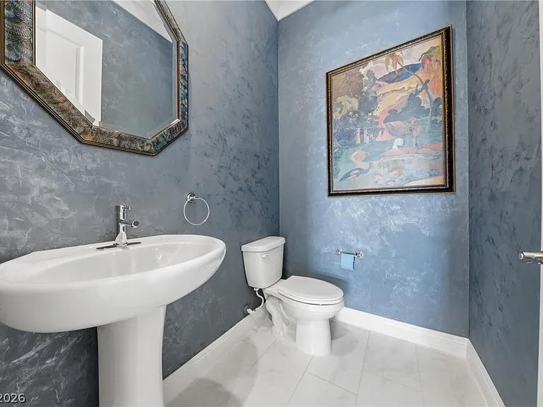 80 Strada Caruso — Photo 17
