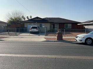 735 S Gilbert St, Hemet, CA 92543