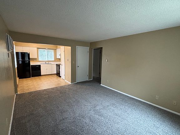 3rd image of 2950 Wildwood Dr #6